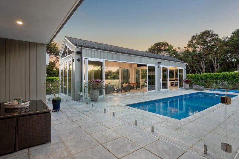 20 Stevensons Crescent, Albany Heights, Auckland - Carousel 2