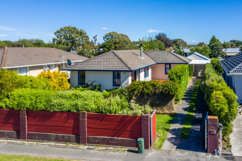 51 Leicester Crescent, Hoon Hay, Christchurch - Carousel 1