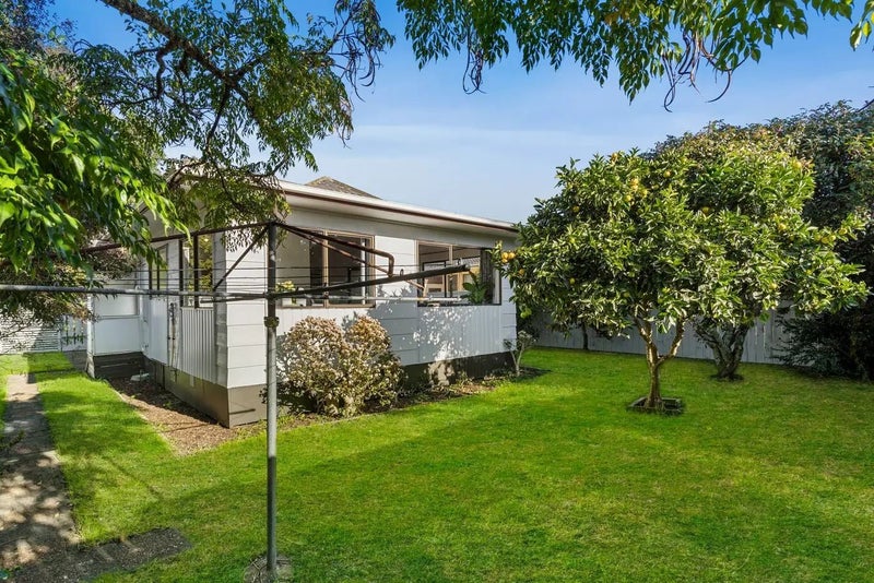2/128A Bruce McLaren Road, Henderson, Auckland - Carousel 8