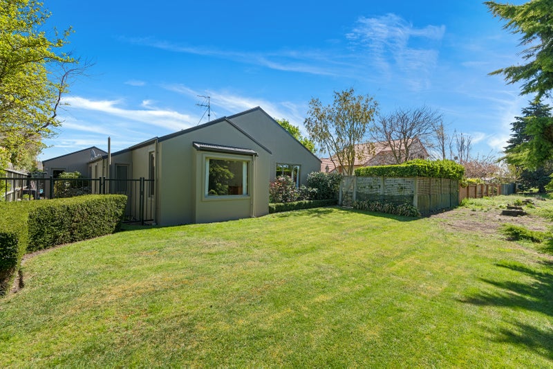 9 Oakmont Green, Shirley, Christchurch - Carousel 18
