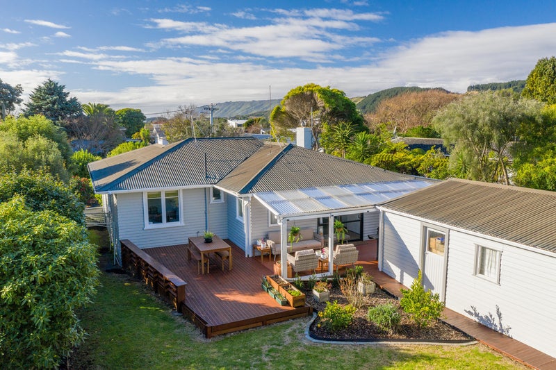 10 Konini Grove, Raumati Beach, Paraparaumu - Carousel 2