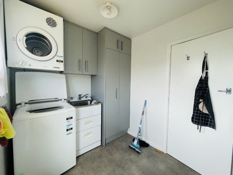 26 Woodford Terrace, Ilam, Christchurch - Carousel 7