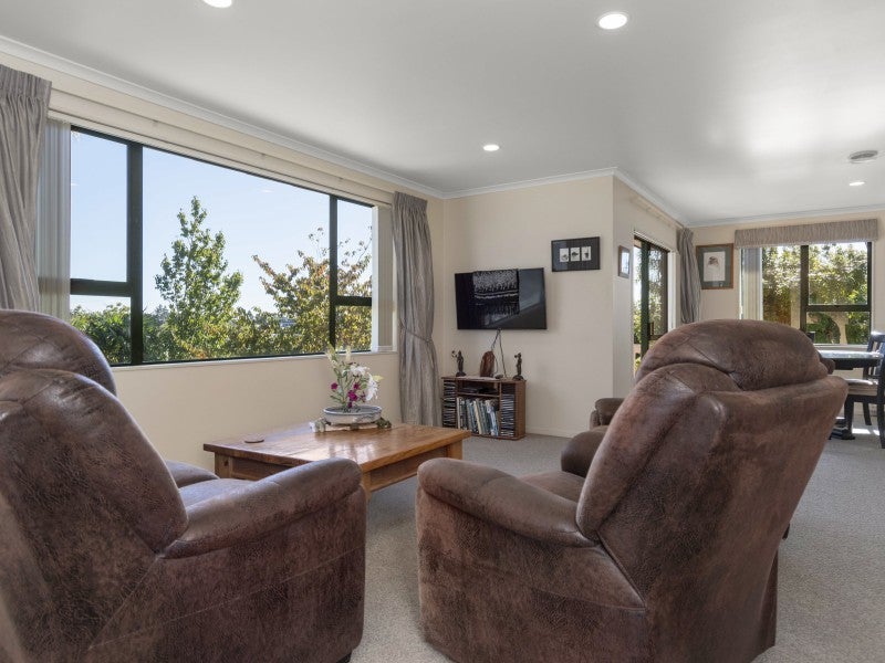 10A Taramea Rise, Pyes Pa, Tauranga - Carousel 2