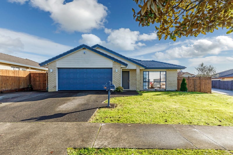 28 Skelton Avenue, Randwick Park, Auckland - Carousel 1
