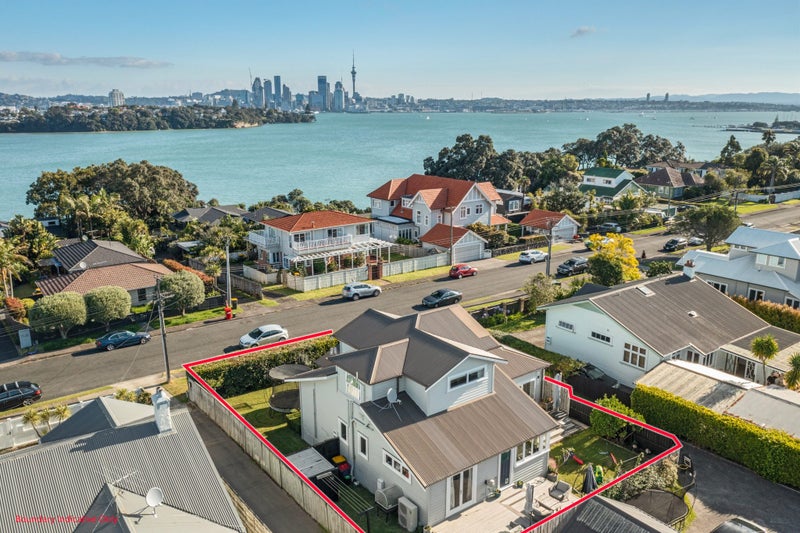 1/54 Norwood Road, Bayswater, Auckland - Carousel 2