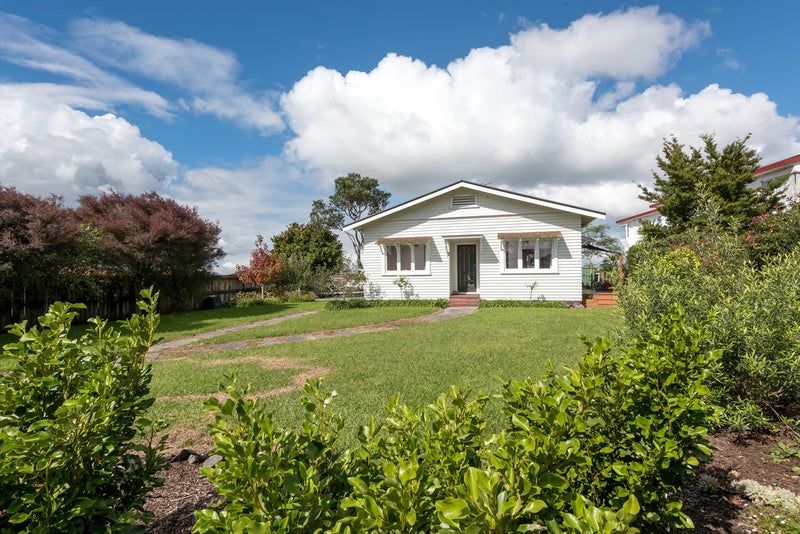 2/152 Ridge Road, Howick, Auckland - Carousel 2