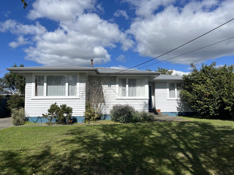 20 Benmore Avenue, Cloverlea, Palmerston North - Carousel 1