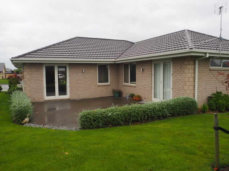 7 Goldrich Grove, Netherby, Ashburton - Carousel 2