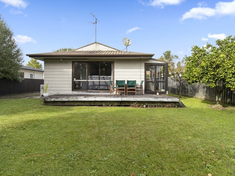 61B Claude Street, Fairfield, Hamilton - Carousel 2