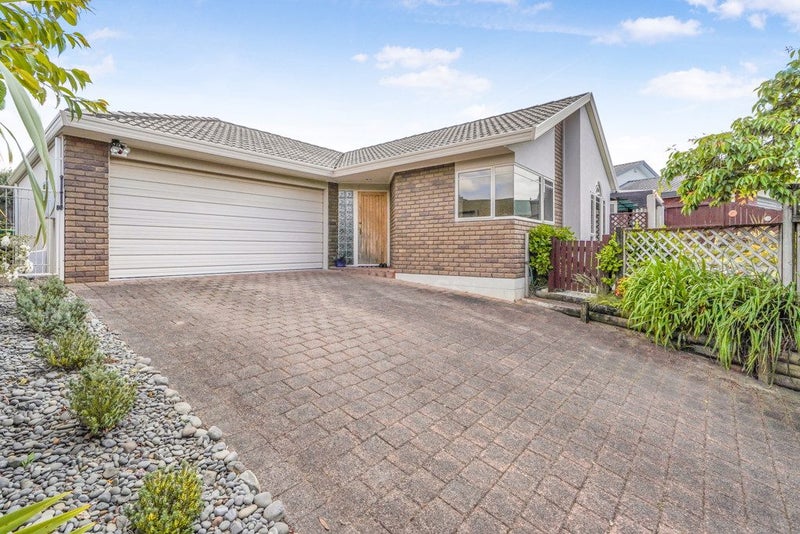 68 Sunnyhills Avenue, Glenview, Hamilton - Carousel 1