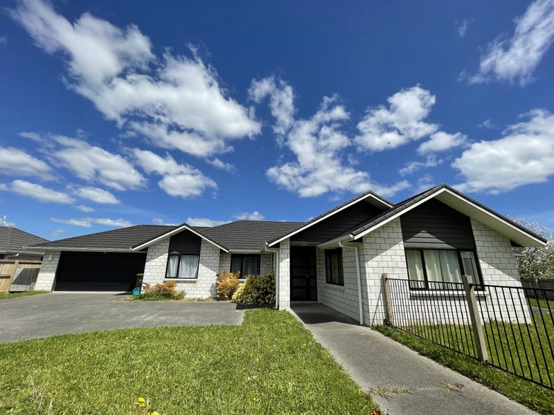 34 Longbow Terrace, Flagstaff, Hamilton - Carousel 1