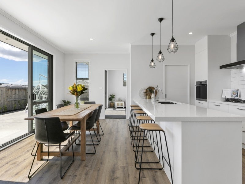 4 Huria Vista, Pyes Pa, Tauranga - Carousel 1