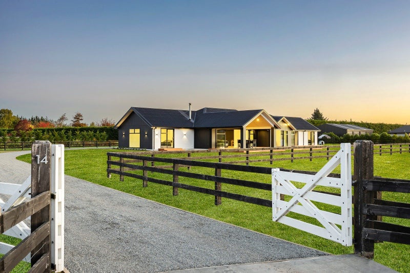 14 Beal Place, Swannanoa, Kaiapoi - Carousel 2