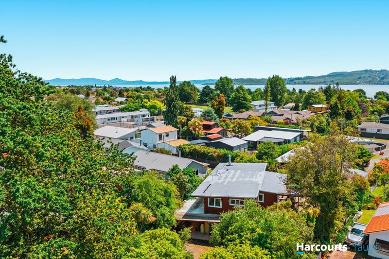 11 Frederick Street, Two Mile Bay, Taupo - Carousel 2