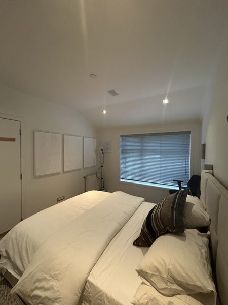 12 Glenmore Street, Thorndon, Wellington - Carousel 20