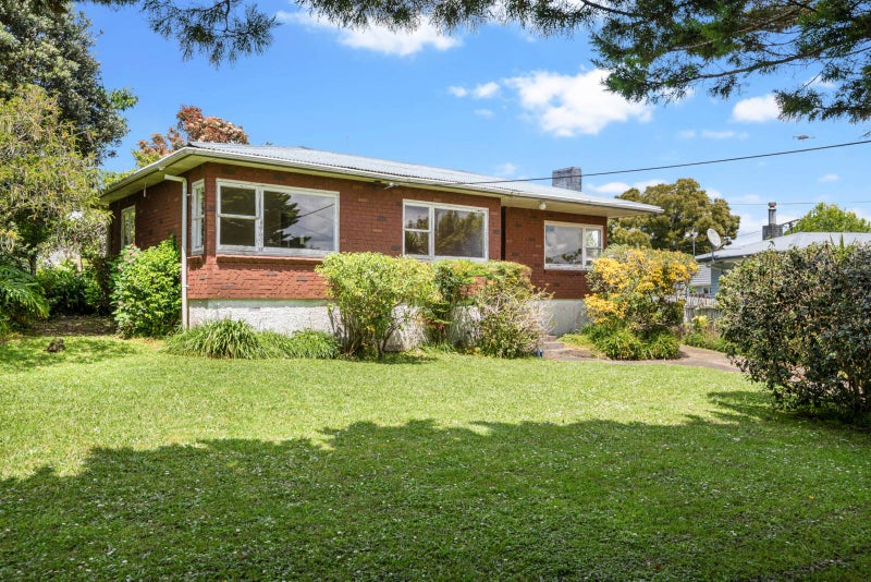 37 Sunnyfield Crescent, Glenfield, Auckland - Carousel 2