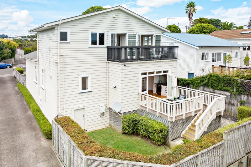 52 Finch Street, Morningside, Auckland - Carousel 2