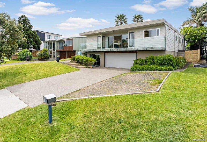 5 Fortyfoot Lane, Sunnyhills, Auckland - Carousel 2