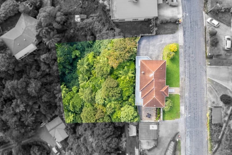 26 Castle Crescent, Stokes Valley, Lower Hutt - Carousel 35