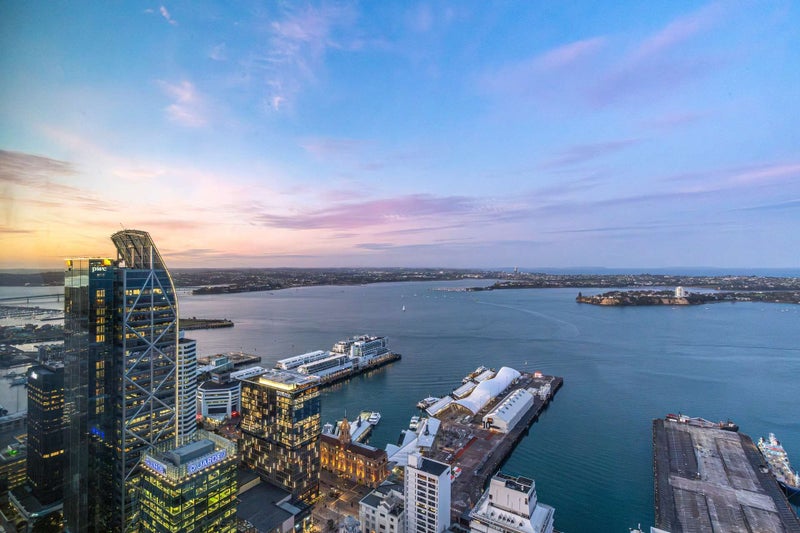 4902/10 Commerce Street, Auckland Central, Auckland - Carousel 2