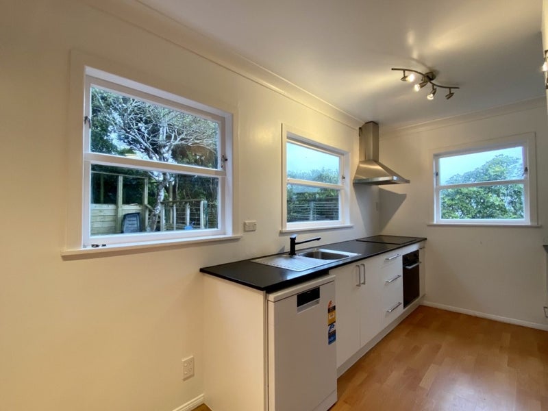 22 Alder Place, Newlands, Wellington - Carousel 2