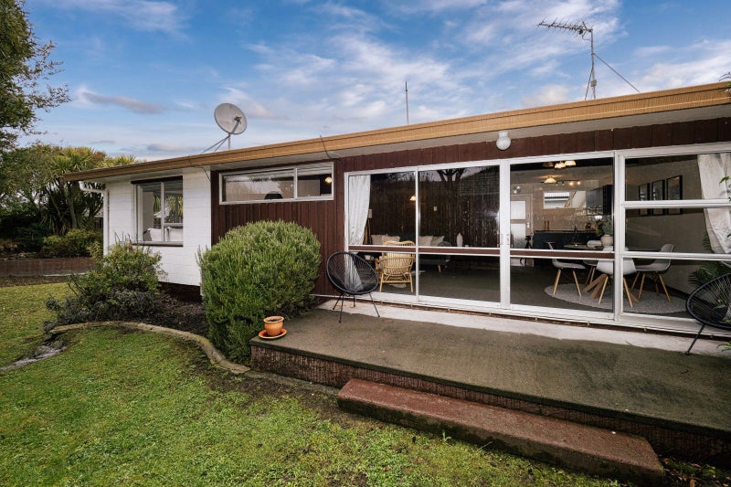 10B Charles Street, Allenton, Ashburton - Carousel 1