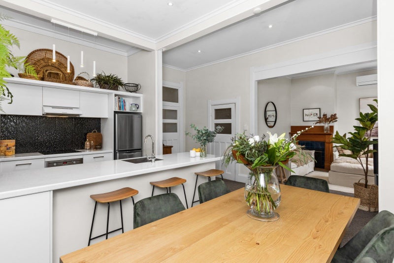 5 Finnis Lane, Hospital Hill, Napier - Carousel 2