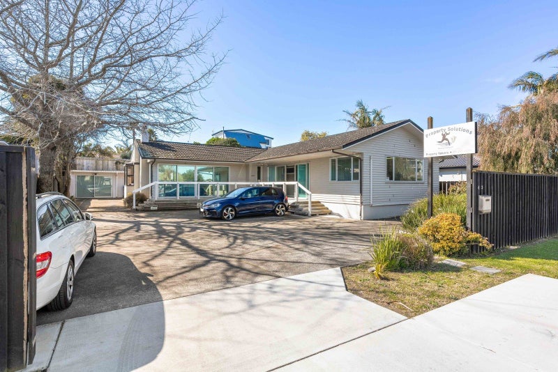 43 Maranui Street, Mount Maunganui, Mount Maunganui - Carousel 2