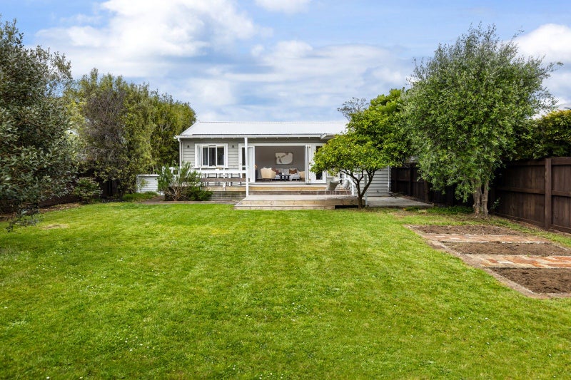 11 Kitchener Road, Sandringham, Auckland - Carousel 1