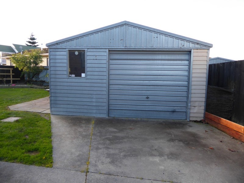32 Dalfield Place, Highbury, Palmerston North - Carousel 18