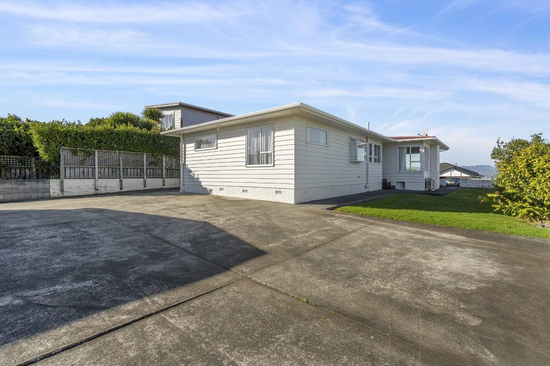 138 Mitchell Street, Brooklyn, Wellington - Carousel 2