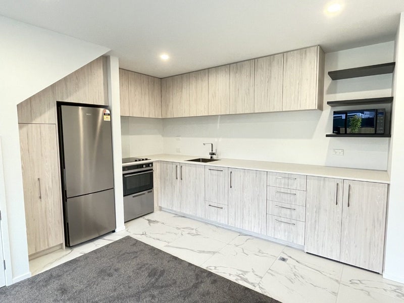 105/75 Ferry Road, Christchurch Central, Christchurch - Carousel 2