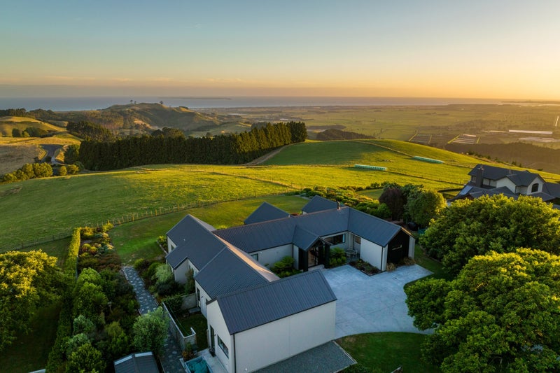 9 Chestnut Lane, Te Puke - Carousel 2