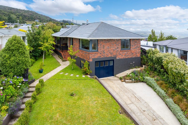 19 Salmond Street, Halfway Bush, Dunedin - Carousel 1