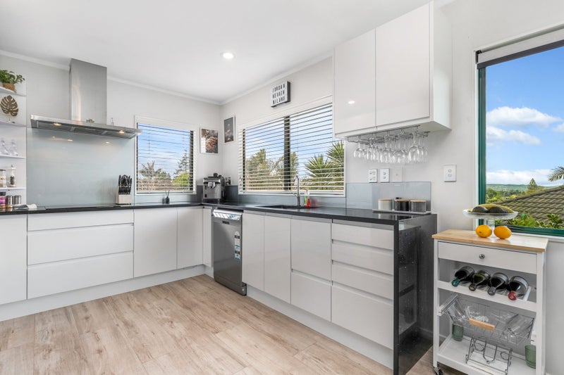 17 Amarillo Place, Manurewa, Auckland - Carousel 1