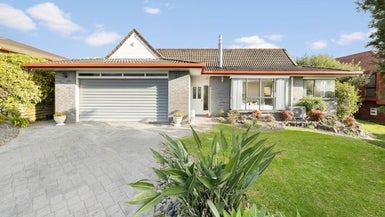 18 Orangewood Drive, Northpark, Auckland - Carousel 1