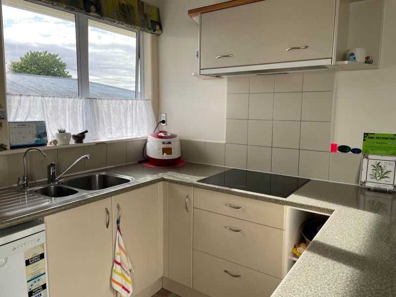 5 Cambridge Street, Kamo, Whangarei - Carousel 1