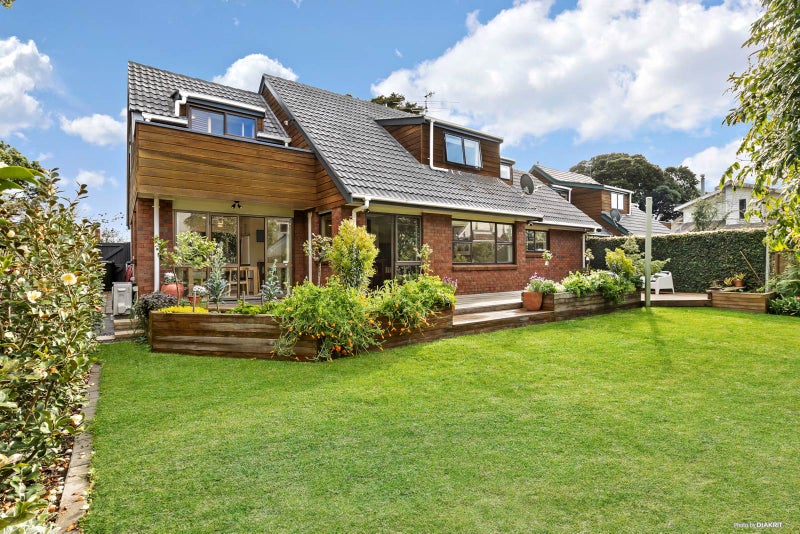 2/1 Derry Street, Remuera, Auckland - Carousel 1