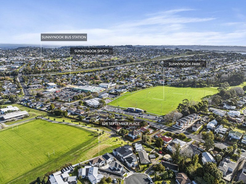 12B September Place, Forrest Hill, Auckland - Carousel 15