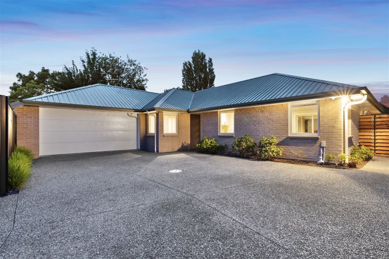 15A Canberra Place, Redwood, Christchurch - Carousel 1