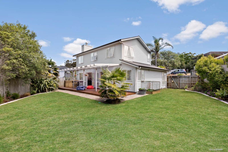 5 Nottingham Place, Northcross, Auckland - Carousel 2