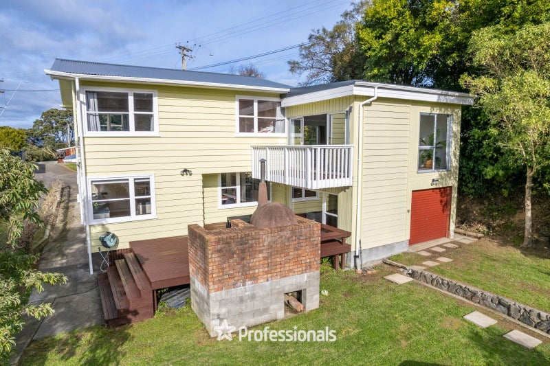 108 Normandale Road, Normandale, Lower Hutt - Carousel 1