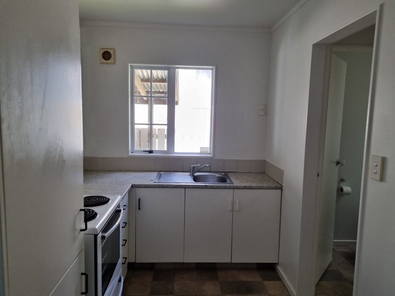 94A Rangituhi Crescent, Takapuwahia, Porirua - Carousel 2