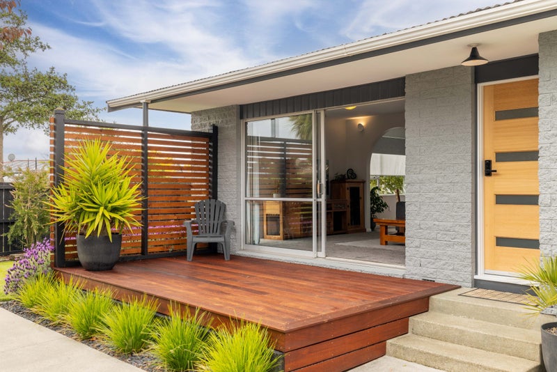 18 Dunoon Place, Woolston, Christchurch - Carousel 2