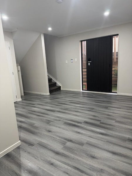 20B Caronia Crescent, Lynfield, Auckland - Carousel 2