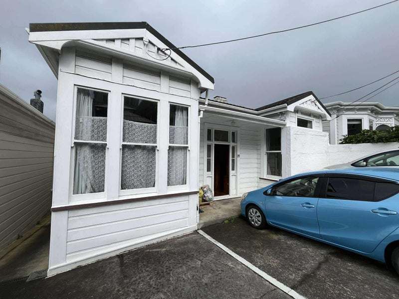 27 Myrtle Crescent, Mount Cook, Wellington - Carousel 2
