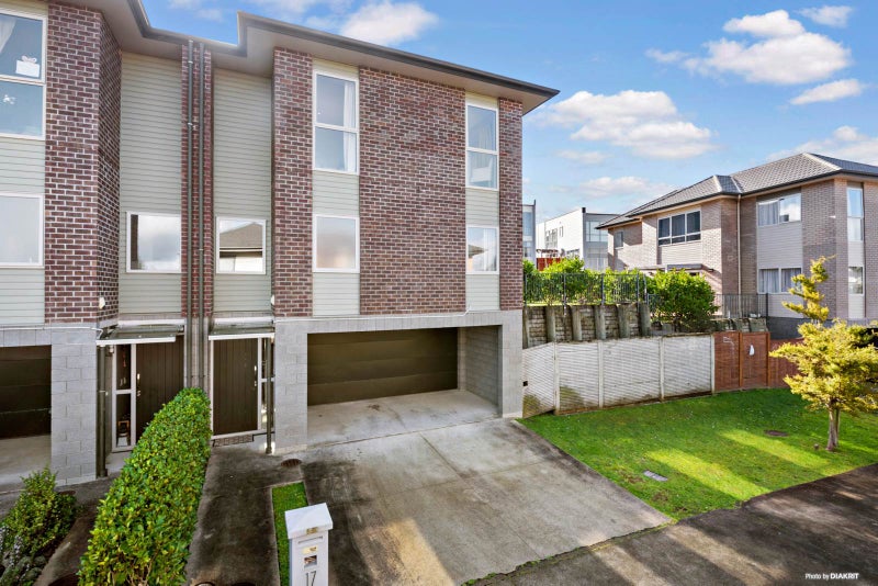 17 Sohlue Place, Oteha, Auckland - Carousel 1