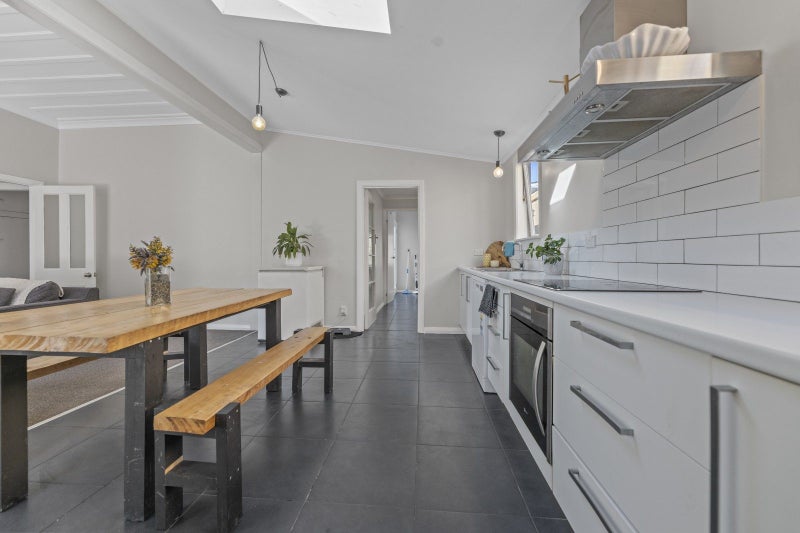 8 Kevin Street, Mornington, Dunedin - Carousel 2