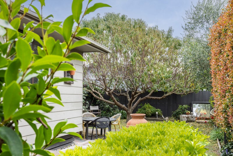 1/145 Gloucester Street, TARADALE, NAPIER - Carousel 1