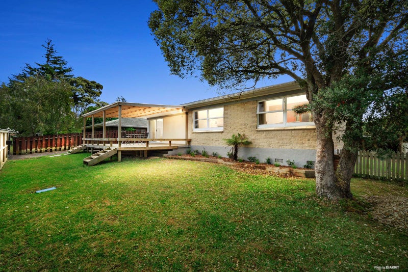 18 Huber Street, Weymouth, Auckland - Carousel 1